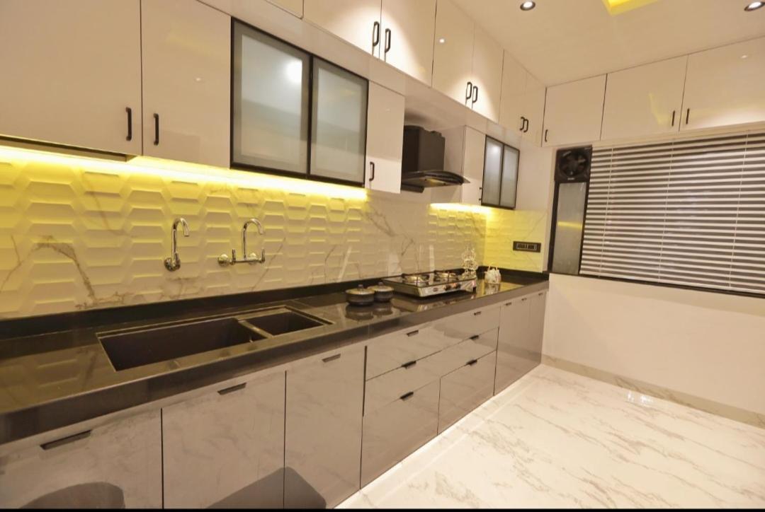 Classic Premium Luxurious 3bhk Fully Furnished In Koregaon Park