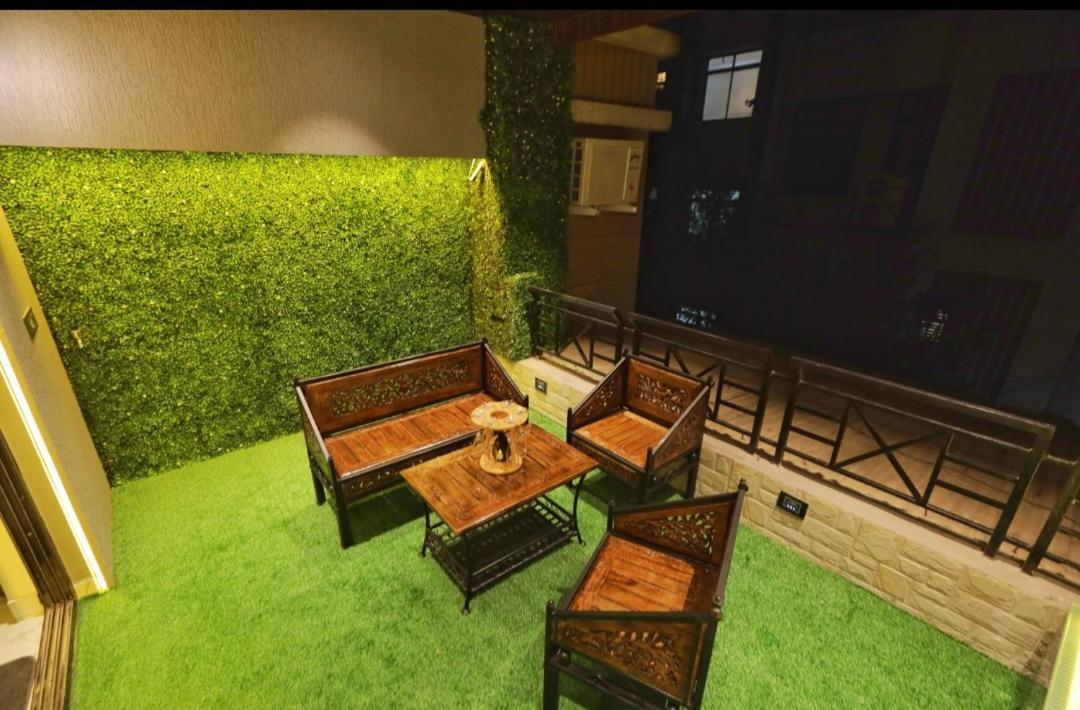 Classic Premium Luxurious 3bhk Fully Furnished In Koregaon Park